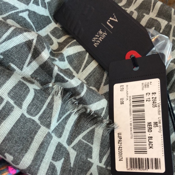 NWT Armani Jeans Logo Nero-Black Sciarpa Scarf w/Authentication Card - Picture 7 of 8